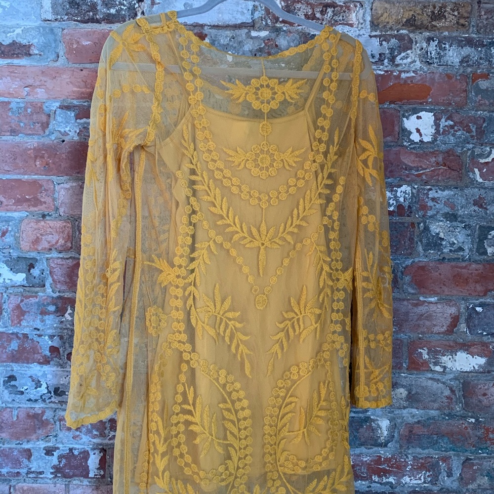 Mustard Lace Dress - Picture 3 of 4